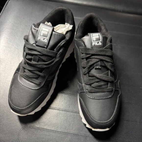 Fila Platform Sneakers - Size 6 - New In Box - Picture 8 of 10